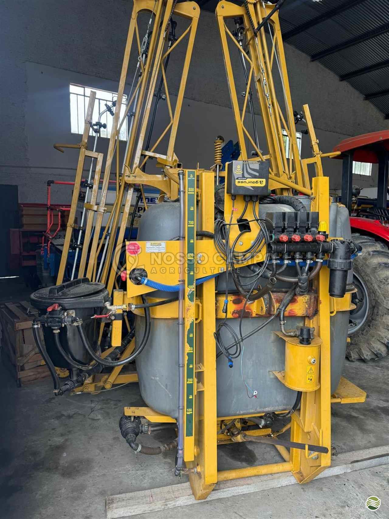 PULVERIZADOR GAURUS GA 800 Acoplado Hidráulico Nosso Campo Agriculture - Mahindra - Matriz ARAPOTI PARANÁ PR